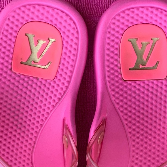 Louis Vuitton Vibrant Pink Slides - Picture 7 of 7